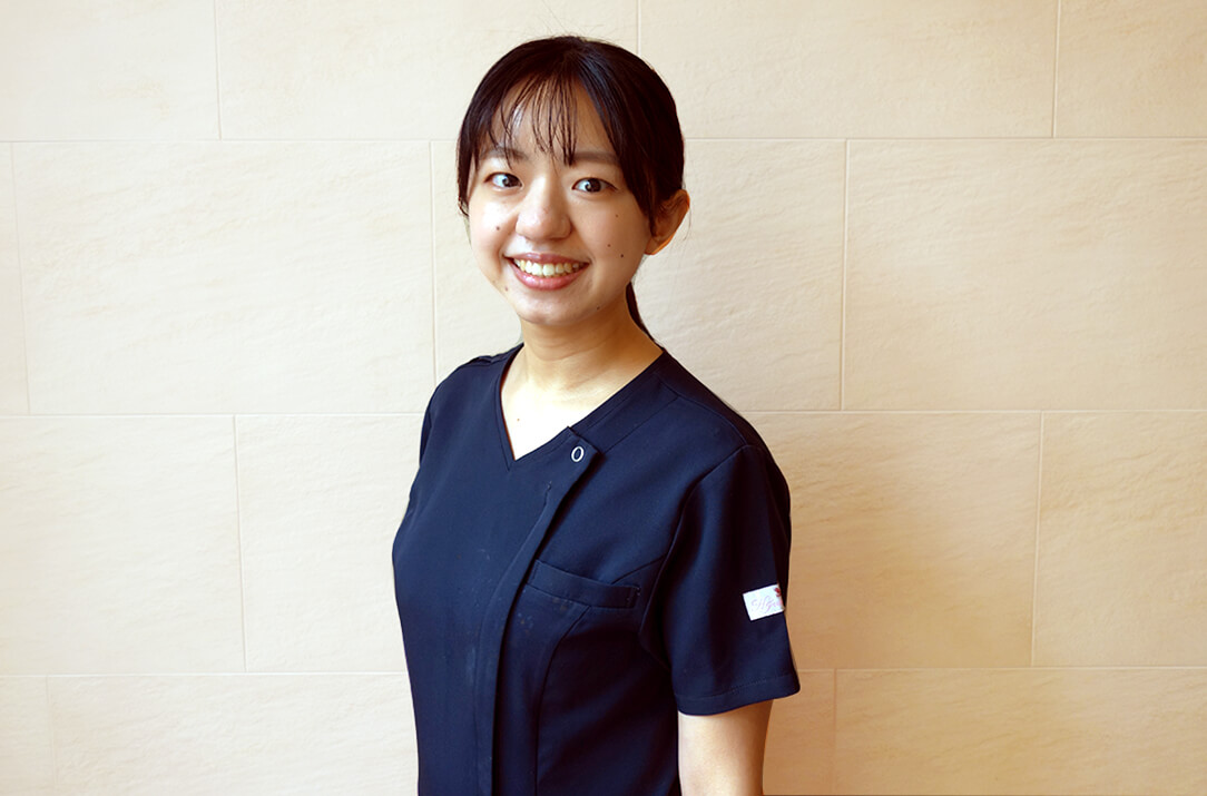 歯科医師　大中 彩華